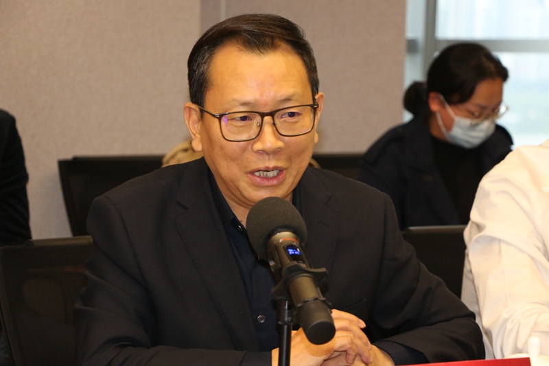 news09.jpg news09.jpg